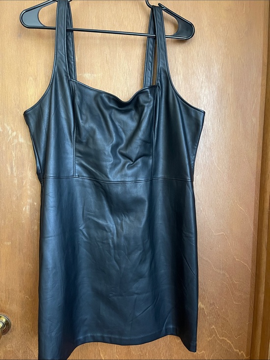 Abercrombie & Fitch Dresses & Skirts - Abercrombie & Fitch Black Faux Leather Mini Dress